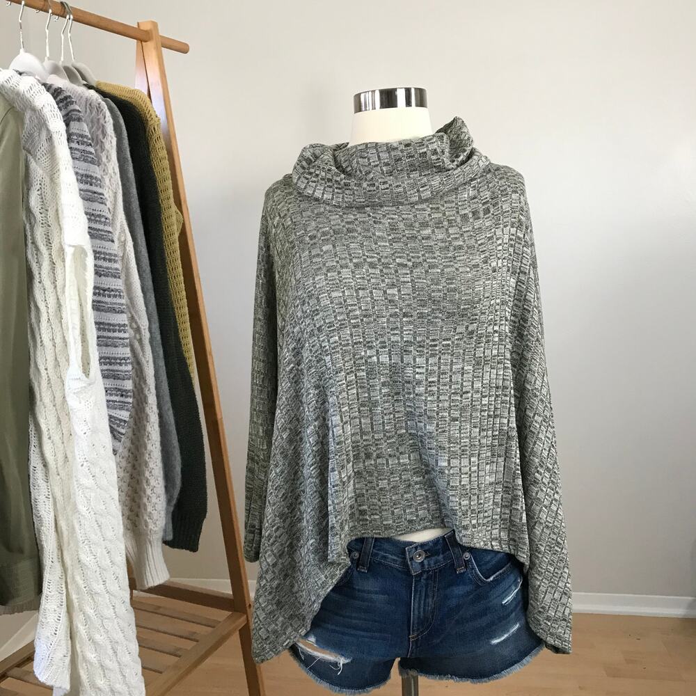 Sun & Moon • Split Back Cowl Neck Tunic